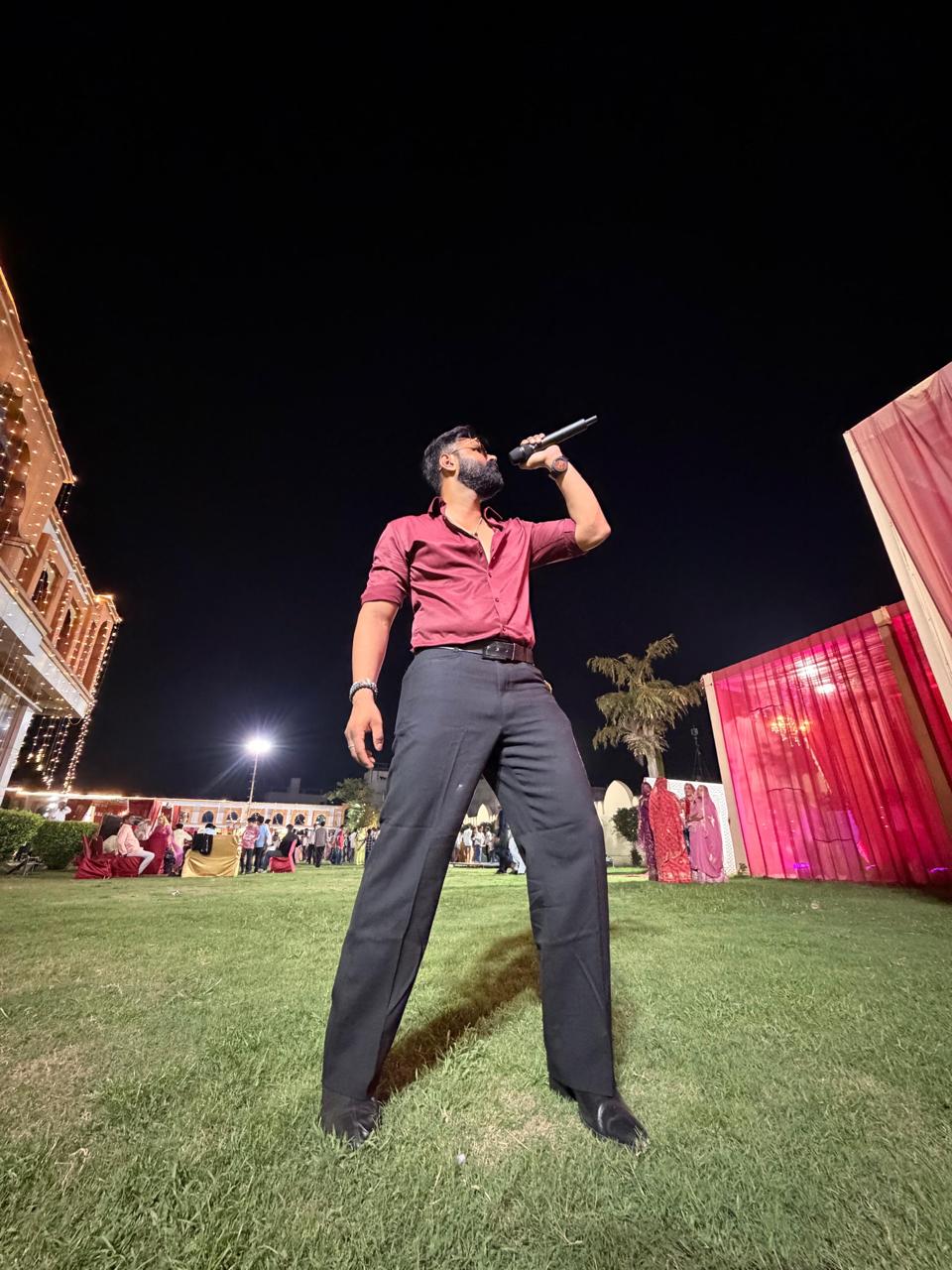Samar Singh crowd energy